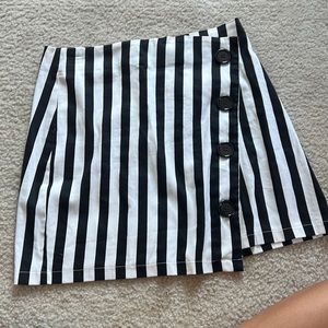 High waisted skirt